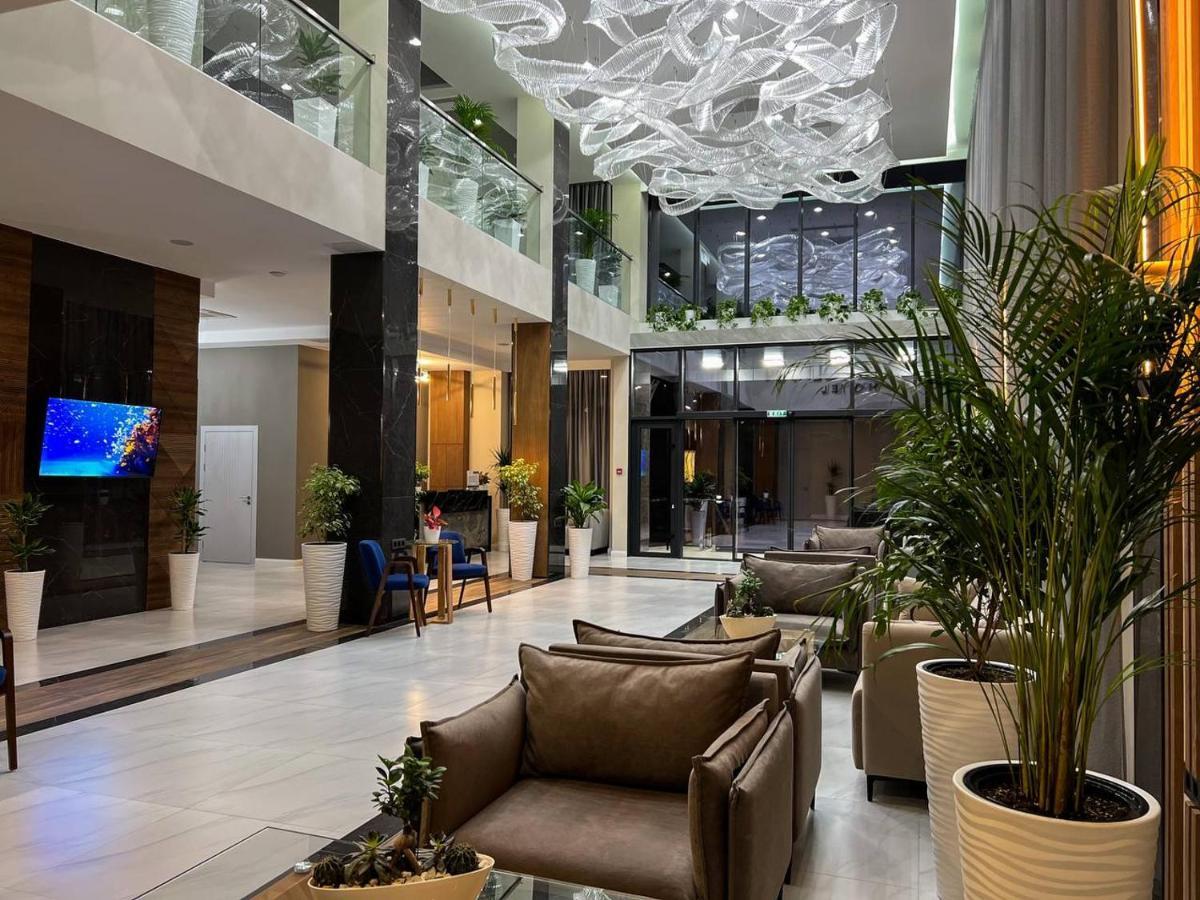 Cosmopolitan Hotel Shymkent Exterior foto